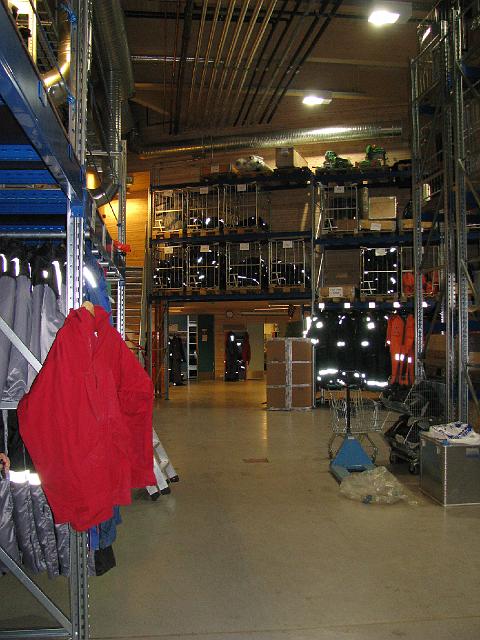 longyearbyen_8thjuly_jmb 128.jpg - L'Institut Polaire possède un stock de matériel réellement impressionnant ...